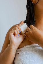 Load image into Gallery viewer, BKIND Conditioner Bar Monoi for Dry or Thin Hair