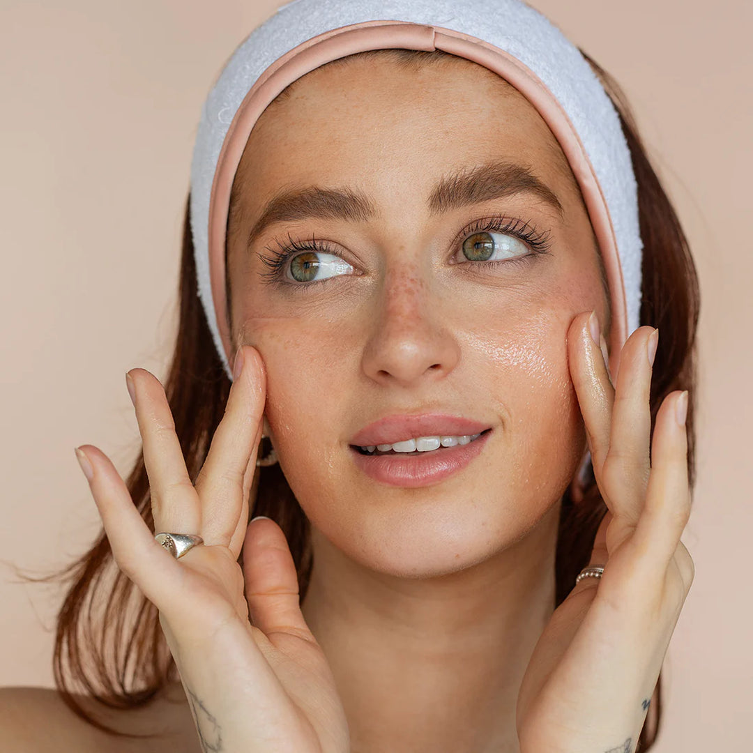 BKIND Makeup Removing Cleansing Balm with Apricot and Jojoba Oils