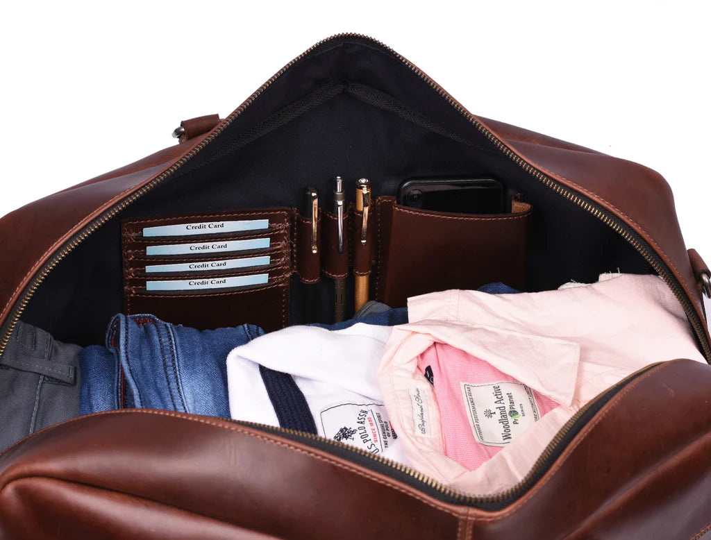 Classic Leather Portfolio Bag – Spacious & Stylish